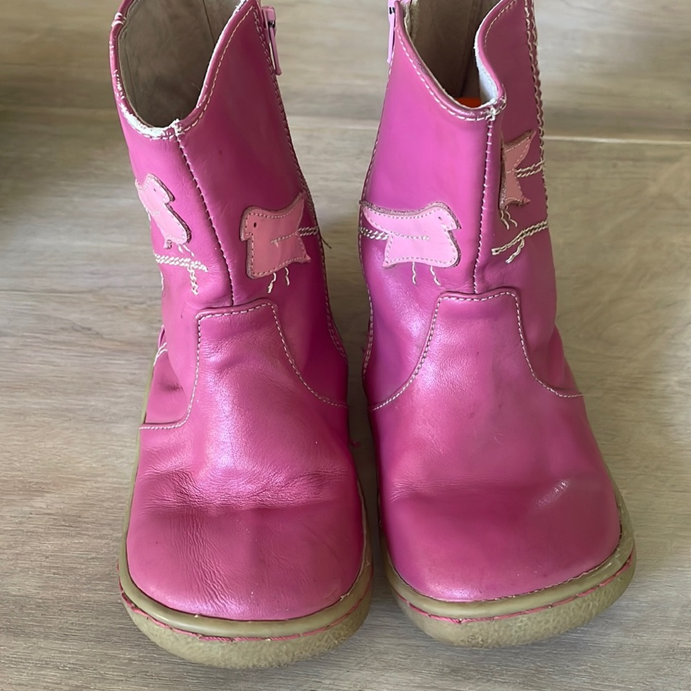 Livie Luca girls size 11 Pink Pio Pio boots.